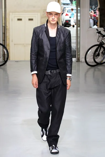 Look 5